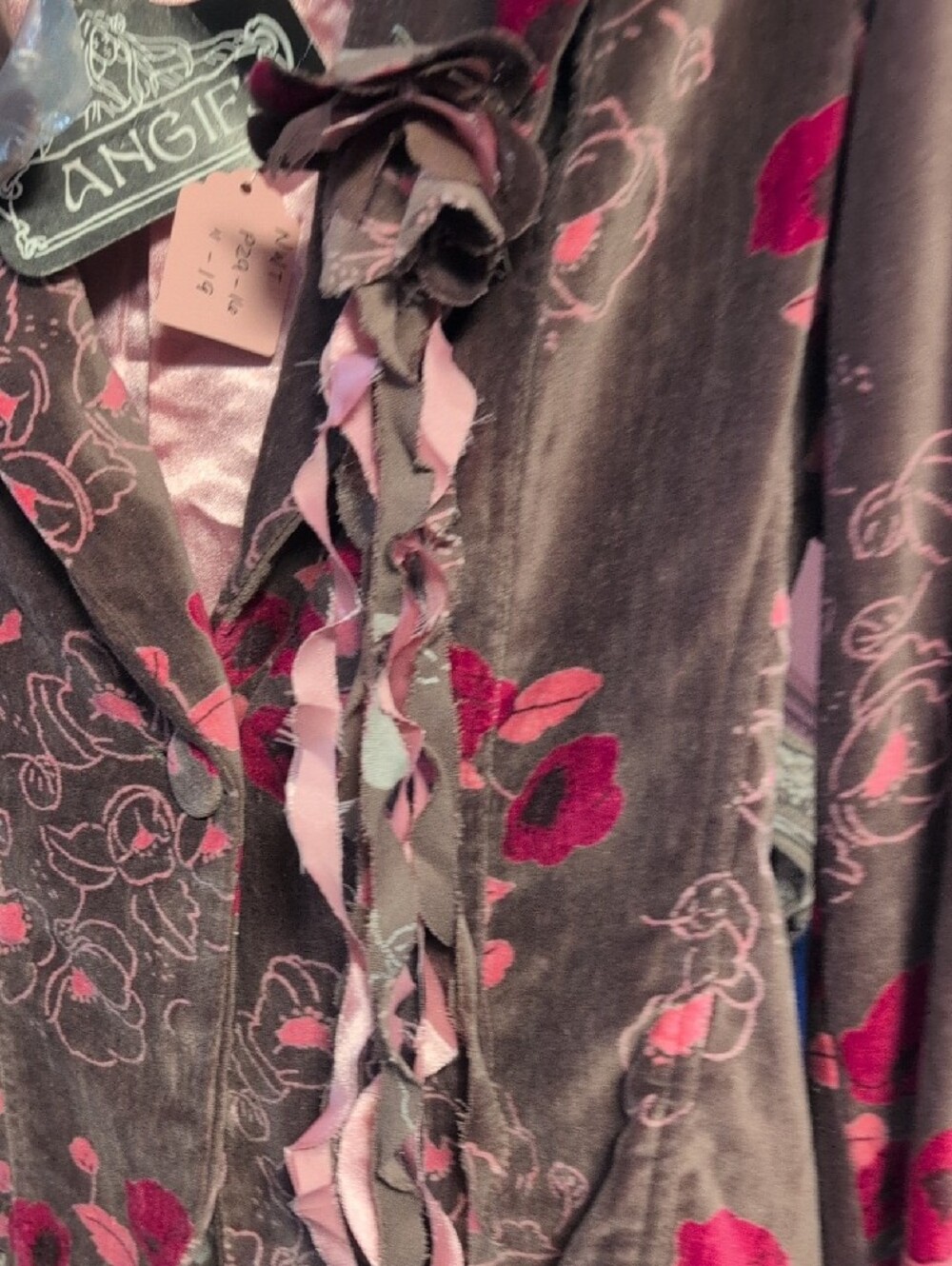 Angie Brown Velvet Blazer with Pink Floral Embroidery NWT - Picture 3 of 4